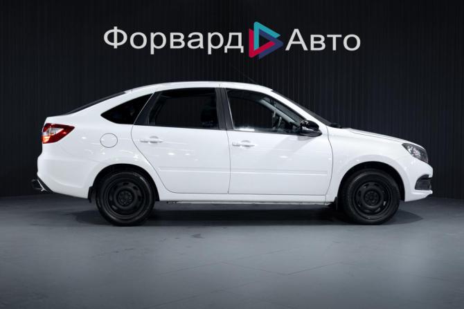 Lada (ВАЗ) Granta I Рестайлинг с пробегом 2024 года, цена 1 099 000 рублей, 32842 км, лифтбек, Автокод Объявления