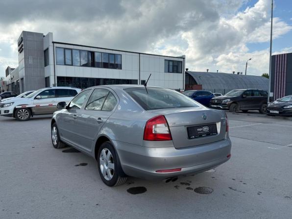 Skoda Octavia II (A5) Рестайлинг с пробегом 2012 года, цена 999 000 рублей, 126052 км, лифтбек, Автокод Объявления
