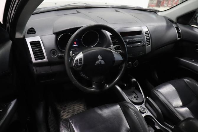 Mitsubishi Outlander II Рестайлинг с пробегом 2011 года, цена 1 000 000 рублей, 284895 км, внедорожник, Автокод Объявления
