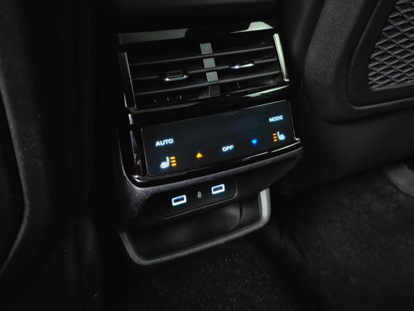 Geely Monjaro I с пробегом 2024 года, цена 3 250 000 рублей, 59655 км, внедорожник, Автокод Объявления