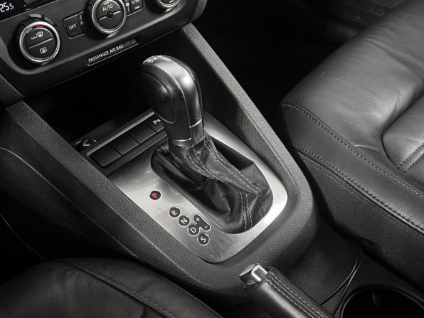 Volkswagen Jetta VI с пробегом 2013 года, цена 1 043 300 рублей, 162872 км, седан, Автокод Объявления