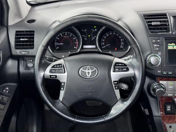 Toyota Highlander II (XU40) Рестайлинг с пробегом 2011 года, цена 2 225 000 рублей, 310000 км, внедорожник, Автокод Объявления