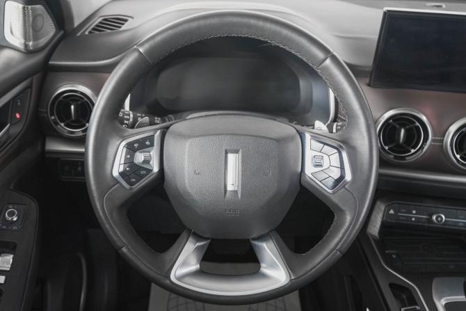 Wey VV6 I Рестайлинг с пробегом 2021 года, цена 1 769 000 рублей, 52000 км, внедорожник, Автокод Объявления