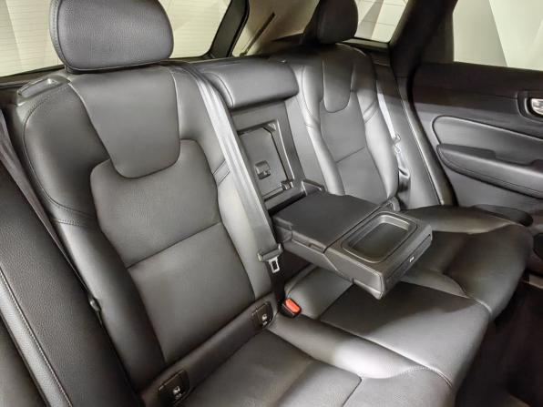 Volvo XC60 II с пробегом 2021 года, цена 4 075 000 рублей, 91663 км, внедорожник, Автокод Объявления