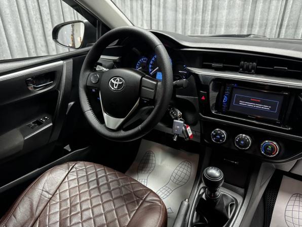 Toyota Corolla XI (E160 E170 E180) с пробегом 2014 года, цена 950 000 рублей, 197173 км, седан, Автокод Объявления