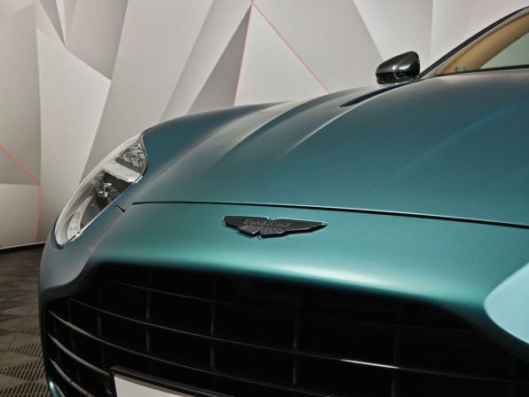 Aston Martin DB12 с пробегом 2024 года, цена 55 000 000 рублей, 2405 км, кабриолет, Автокод Объявления