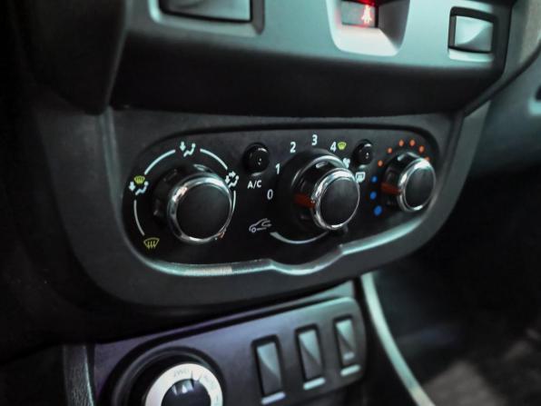Renault Duster I Рестайлинг с пробегом 2019 года, цена 1 350 000 рублей, 176005 км, внедорожник, Автокод Объявления