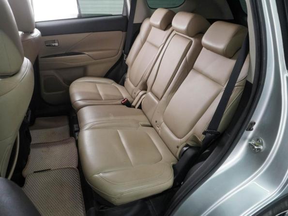 Mitsubishi Outlander III Рестайлинг 3 с пробегом 2020 года, цена 2 499 000 рублей, 117008 км, внедорожник, Автокод Объявления