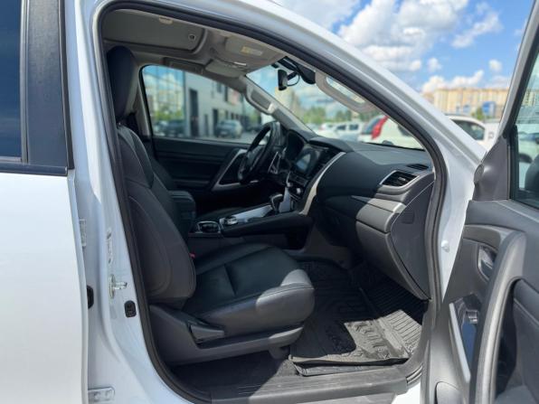 Mitsubishi Pajero Sport III Рестайлинг с пробегом 2020 года, цена 3 950 000 рублей, 64660 км, внедорожник, Автокод Объявления