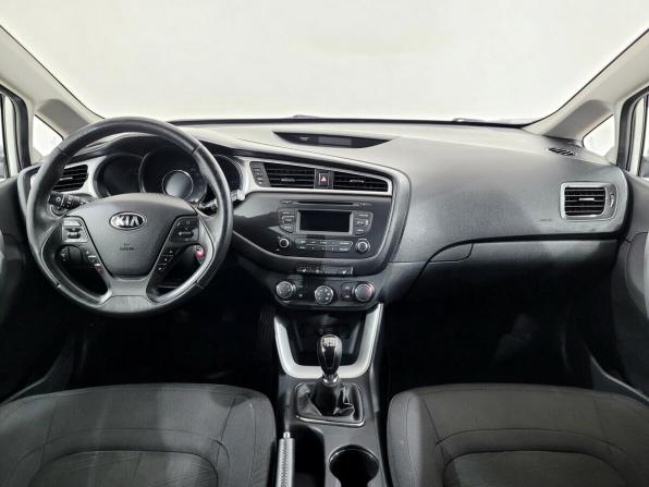 Kia Ceed II Рестайлинг с пробегом 2017 года, цена 1 090 000 рублей, 201508 км, универсал, Автокод Объявления