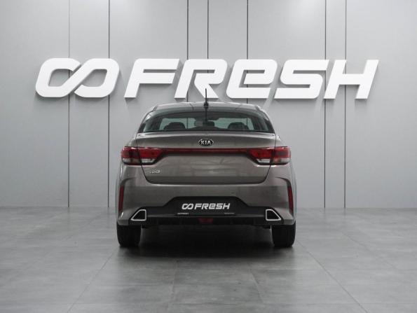 Kia Rio IV Рестайлинг с пробегом 2020 года, цена 1 649 000 рублей, 67344 км, седан, Автокод Объявления