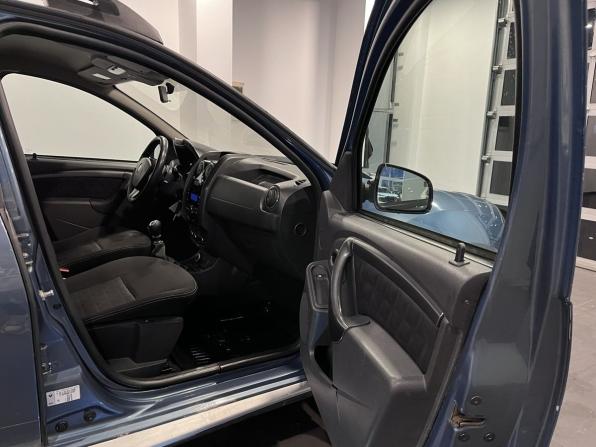 Renault Duster I Рестайлинг с пробегом 2017 года, цена 1 365 000 рублей, 128581 км, внедорожник, Автокод Объявления