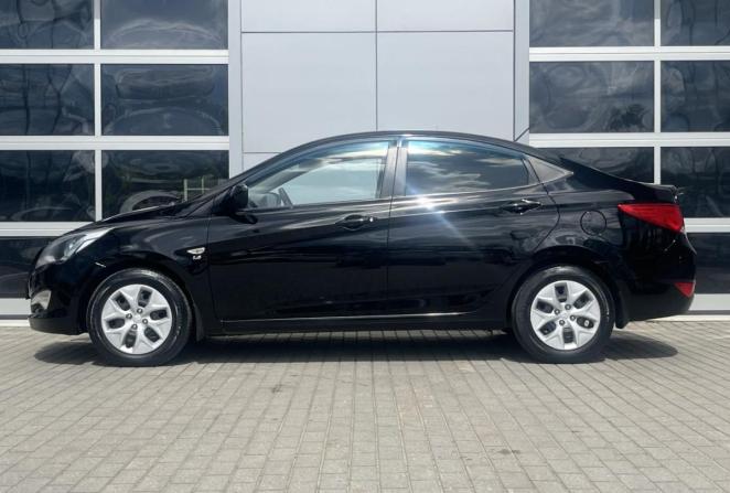 Hyundai Solaris I Рестайлинг с пробегом 2016 года, цена 1 000 000 рублей, 140882 км, седан, Автокод Объявления