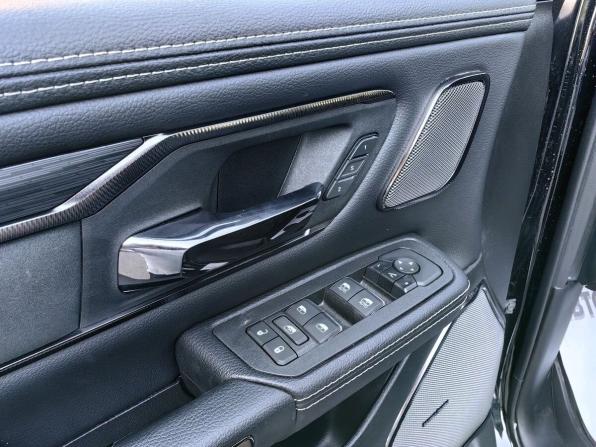 Ram 1500 V Рестайлинг с пробегом 2025 года, цена 9 499 900 рублей, 1200 км, offers.body_type.unknown, Автокод Объявления
