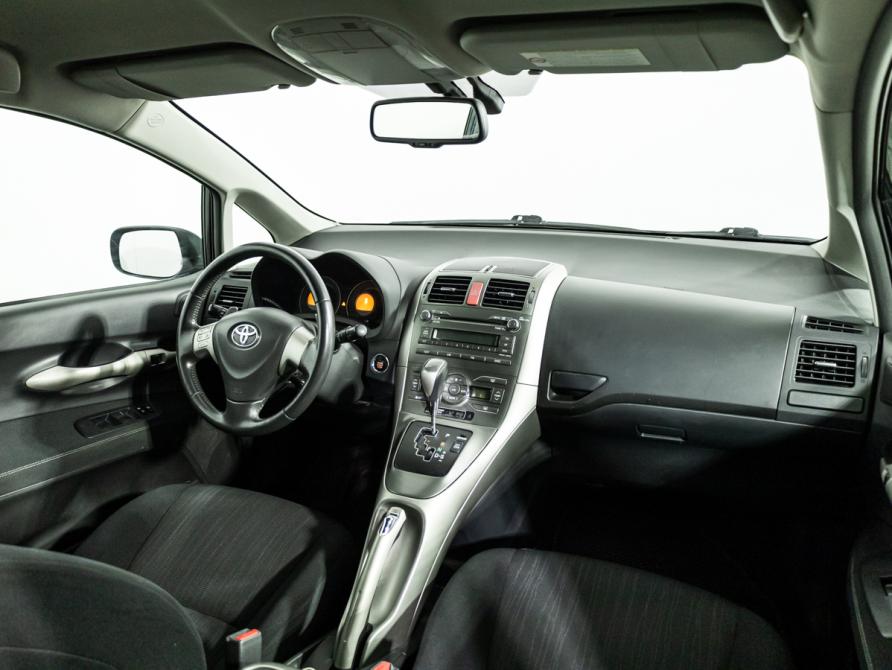 Toyota Auris I Санкт-Петербург  - изображение 9