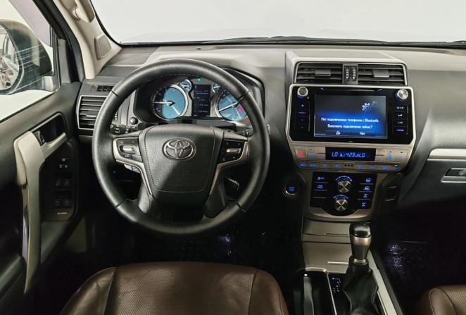 Toyota Land Cruiser Prado 150 Series Рестайлинг 2 с пробегом 2017 года, цена 3 480 000 рублей, 328821 км, внедорожник, Автокод Объявления