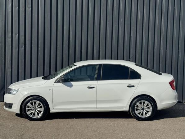 Skoda Rapid I с пробегом 2016 года, цена 935 000 рублей, 125603 км, лифтбек, Автокод Объявления