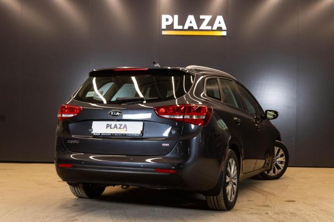 Kia Ceed II Рестайлинг с пробегом 2018 года, цена 1 399 000 рублей, 131430 км, универсал, Автокод Объявления