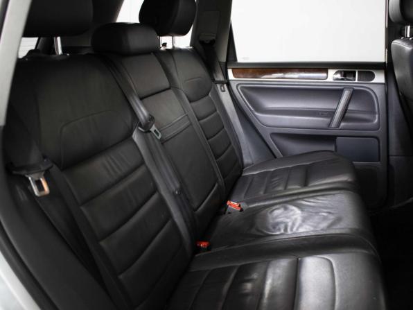 Volkswagen Touareg I Рестайлинг с пробегом 2008 года, цена 1 030 000 рублей, 275000 км, внедорожник, Автокод Объявления