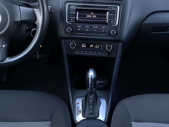 Volkswagen Polo V с пробегом 2014 года, цена 649 000 рублей, 228623 км, седан, Автокод Объявления
