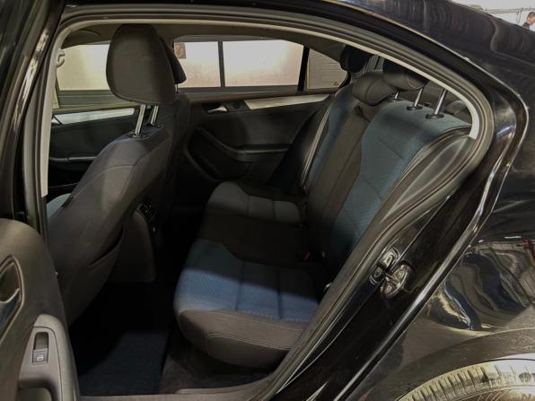 Volkswagen Jetta VI с пробегом 2013 года, цена 679 000 рублей, 220000 км, седан, Автокод Объявления