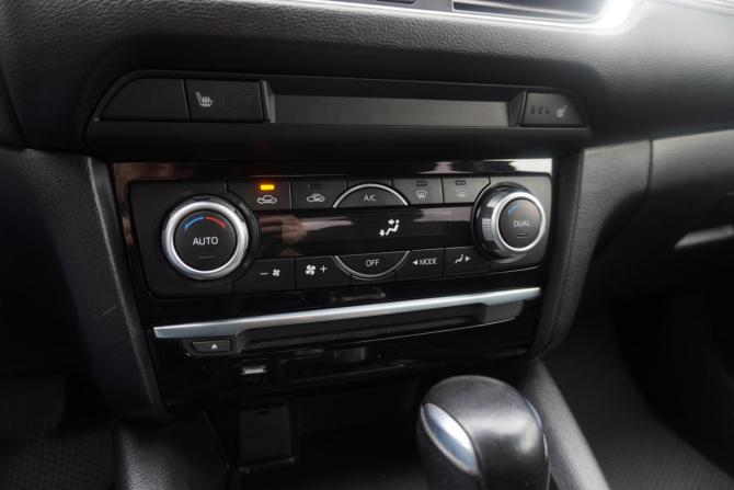 Mazda 6 III (GJ) Рестайлинг с пробегом 2016 года, цена 1 720 000 рублей, 185043 км, седан, Автокод Объявления