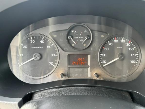 Peugeot Partner II с пробегом 2012 года, цена 455 000 рублей, 243734 км, фургон, Автокод Объявления