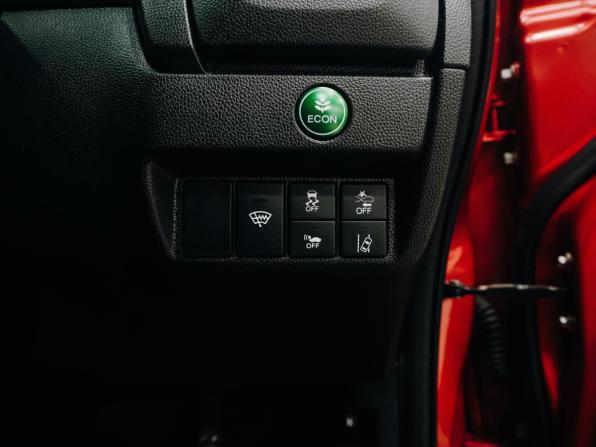 Honda Fit III Рестайлинг с пробегом 2017 года, цена 1 079 000 рублей, 149751 км, хэтчбек, Автокод Объявления