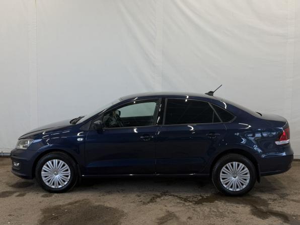Volkswagen Polo V Рестайлинг с пробегом 2017 года, цена 1 050 000 рублей, 121182 км, седан, Автокод Объявления