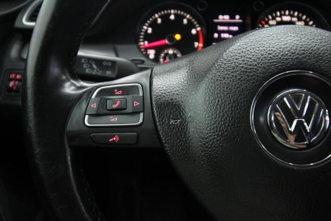 Volkswagen Passat B7 с пробегом 2011 года, цена 920 000 рублей, 260000 км, седан, Автокод Объявления