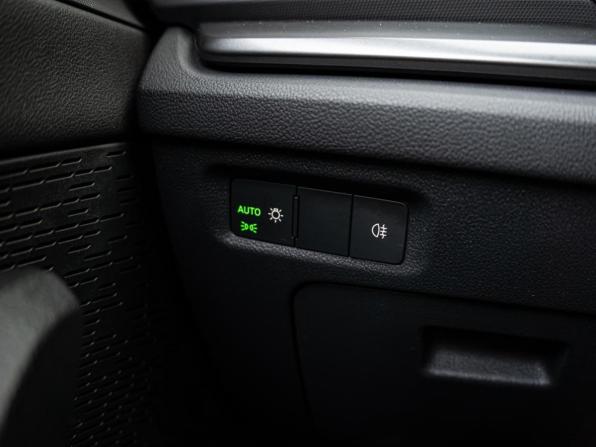 Skoda Octavia IV (A8) с пробегом 2021 года, цена 1 990 000 рублей, 101987 км, лифтбек, Автокод Объявления