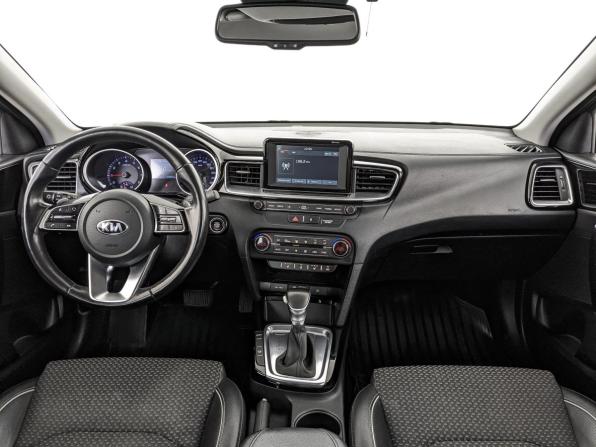 Kia Ceed III с пробегом 2019 года, цена 1 550 000 рублей, 108871 км, универсал, Автокод Объявления