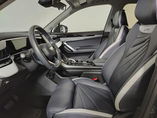 Geely Atlas II с пробегом 2023 года, цена 2 680 000 рублей, 10514 км, внедорожник, Автокод Объявления
