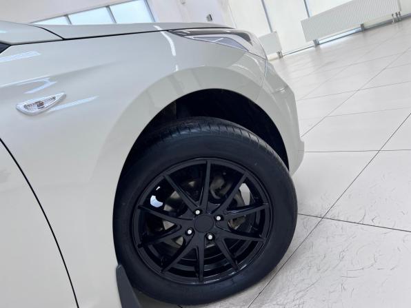 Hyundai Solaris II с пробегом 2019 года, цена 1 394 000 рублей, 106148 км, седан, Автокод Объявления