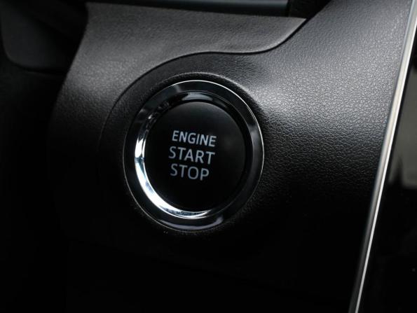 Toyota Avalon V с пробегом 2022 года, цена 3 475 000 рублей, 45594 км, седан, Автокод Объявления
