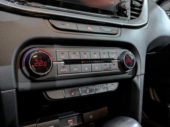 Kia Ceed III с пробегом 2021 года, цена 1 660 000 рублей, 150976 км, хэтчбек, Автокод Объявления