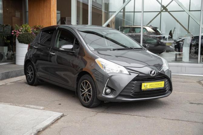 Toyota Vitz III (XP130) Рестайлинг с пробегом 2018 года, цена 828 000 рублей, 141600 км, хэтчбек, Автокод Объявления