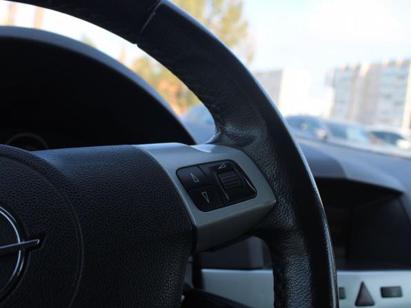 Opel Astra H Рестайлинг с пробегом 2012 года, цена 429 000 рублей, 183650 км, хэтчбек, Автокод Объявления