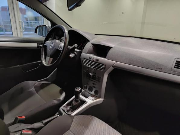 Opel Astra H Рестайлинг с пробегом 2011 года, цена 451 000 рублей, 229019 км, седан, Автокод Объявления
