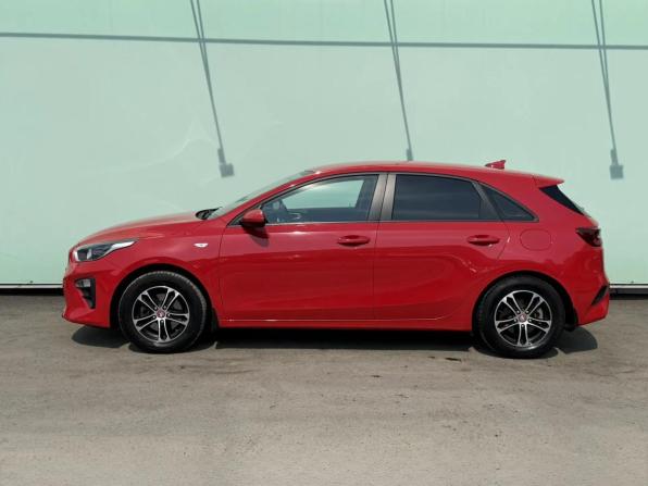 Kia Ceed III с пробегом 2018 года, цена 1 625 000 рублей, 45000 км, хэтчбек, Автокод Объявления