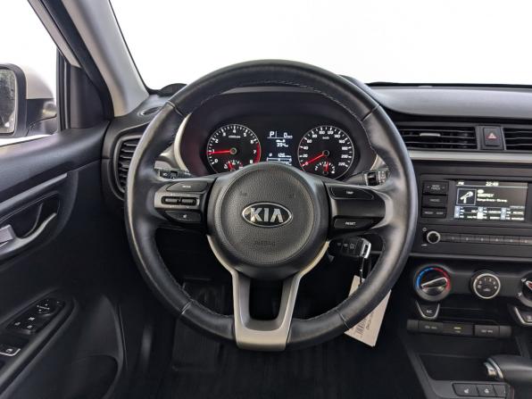Kia Rio IV Рестайлинг с пробегом 2021 года, цена 1 595 000 рублей, 79614 км, седан, Автокод Объявления
