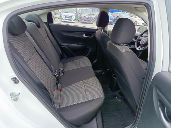 Kia Rio IV с пробегом 2018 года, цена 1 299 995 рублей, 46000 км, седан, Автокод Объявления