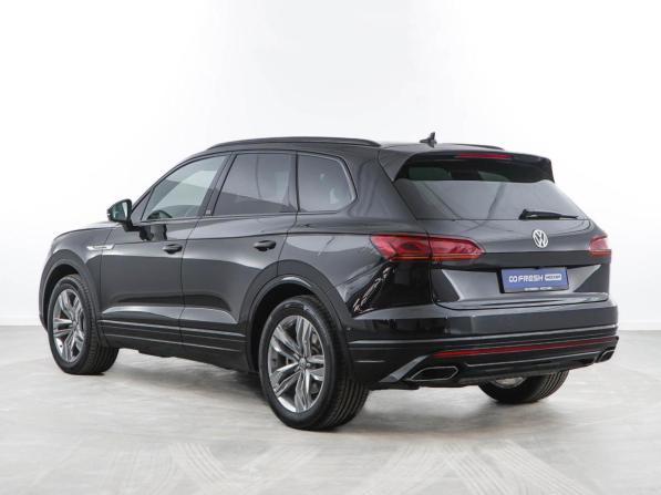 Volkswagen Touareg III с пробегом 2019 года, цена 7 995 055 рублей, 132051 км, внедорожник, Автокод Объявления