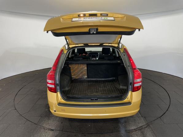 Kia Ceed I с пробегом 2009 года, цена 629 900 рублей, 183612 км, универсал, Автокод Объявления