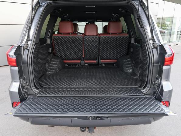 Lexus LX III Рестайлинг 2 с пробегом 2019 года, цена 7 900 000 рублей, 137681 км, внедорожник, Автокод Объявления