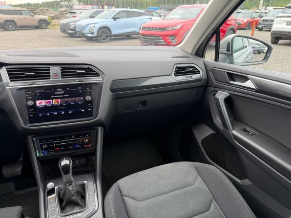 Volkswagen Tiguan II Рестайлинг с пробегом 2021 года, цена 3 095 000 рублей, 97661 км, внедорожник, Автокод Объявления