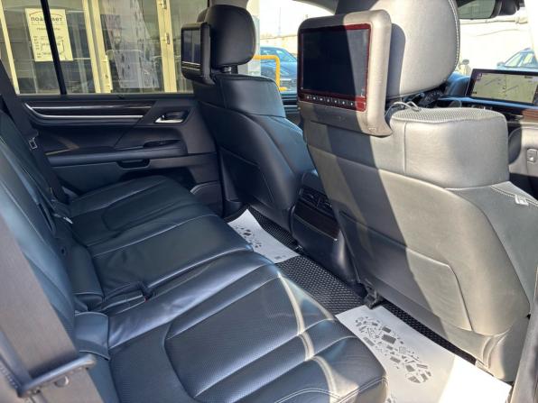 Lexus LX III Рестайлинг 2 с пробегом 2016 года, цена 5 980 000 рублей, 229500 км, внедорожник, Автокод Объявления