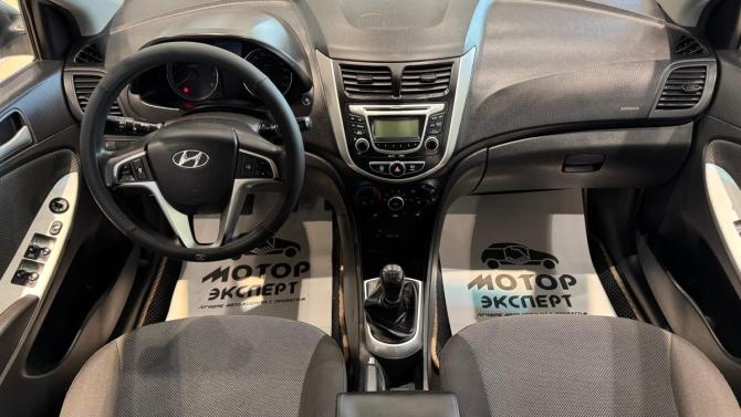 Hyundai Solaris I с пробегом 2013 года, цена 650 000 рублей, 151854 км, хэтчбек, Автокод Объявления