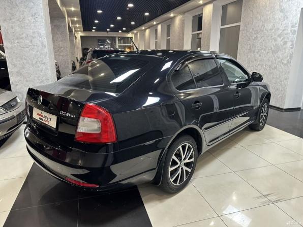 Skoda Octavia II (A5) Рестайлинг с пробегом 2013 года, цена 1 035 000 рублей, 167610 км, лифтбек, Автокод Объявления