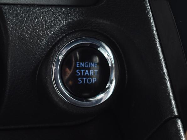 Toyota Camry VII (XV50) Рестайлинг 2 с пробегом 2017 года, цена 2 149 999 рублей, 186460 км, седан, Автокод Объявления